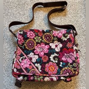 Vera Bradley 14” messenger Bag